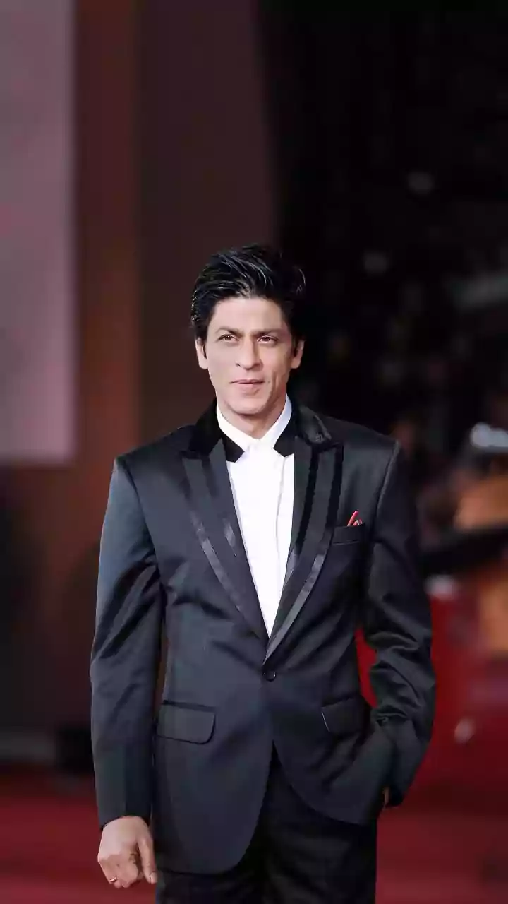 Shah Rukh Khan's Timeless Style: Riyadh Red Carpet
