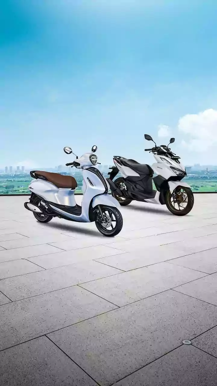 Honda Stylo 160 vs Vario Evo 160: Mesin Sama, Gaya Berbeda Pilihan Anda