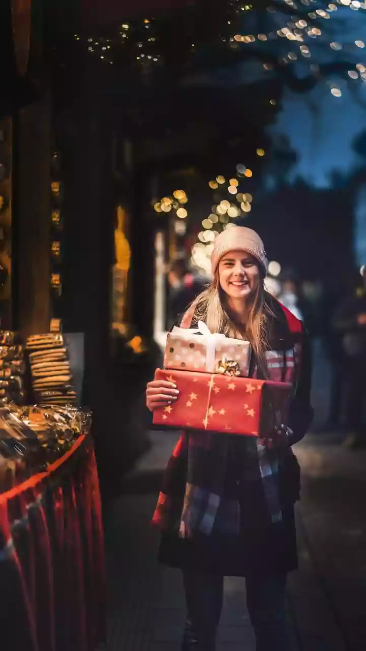 Festive Hiring Market Trends: Key Skills Needed For In-Demand Seasonal Jobs In India