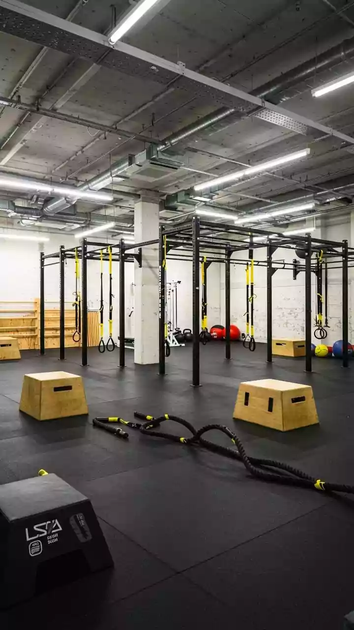 Planning For A Trial Fitness Class Requires Clear Choices About Modifications And Crowd Size