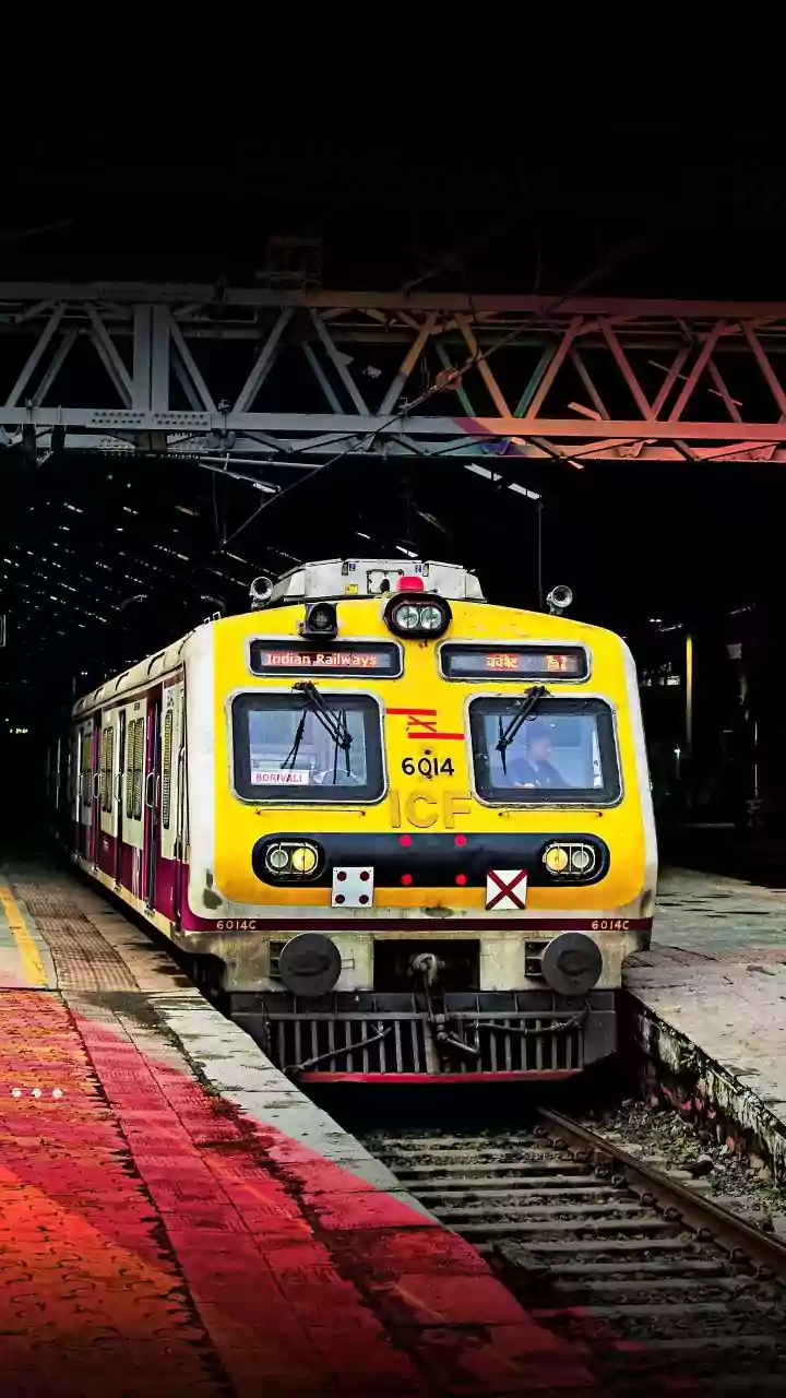Massive Uproar At Virar Railway Station, Commuters Block Tracks, Mumbai Local Trains Disrupted - What Exactly Happened? VIDEO