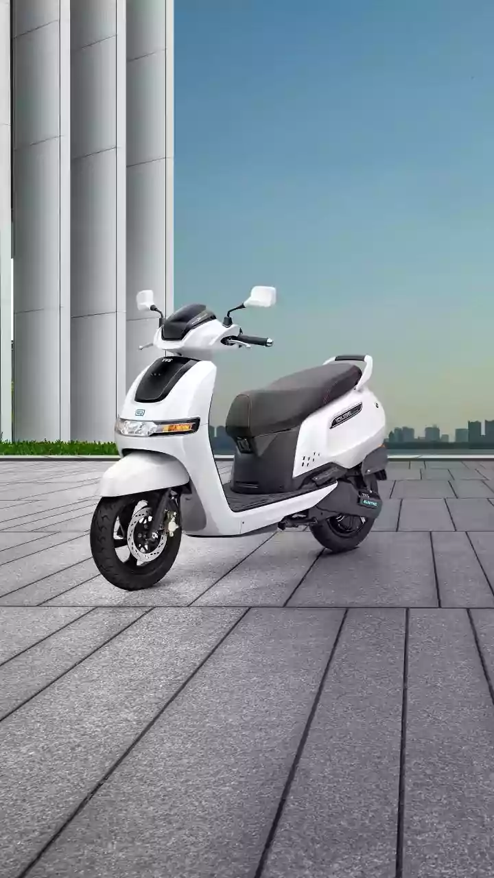 TVS iQube S with 4.7kWh Battery: Extended Range and Enhanced Charging