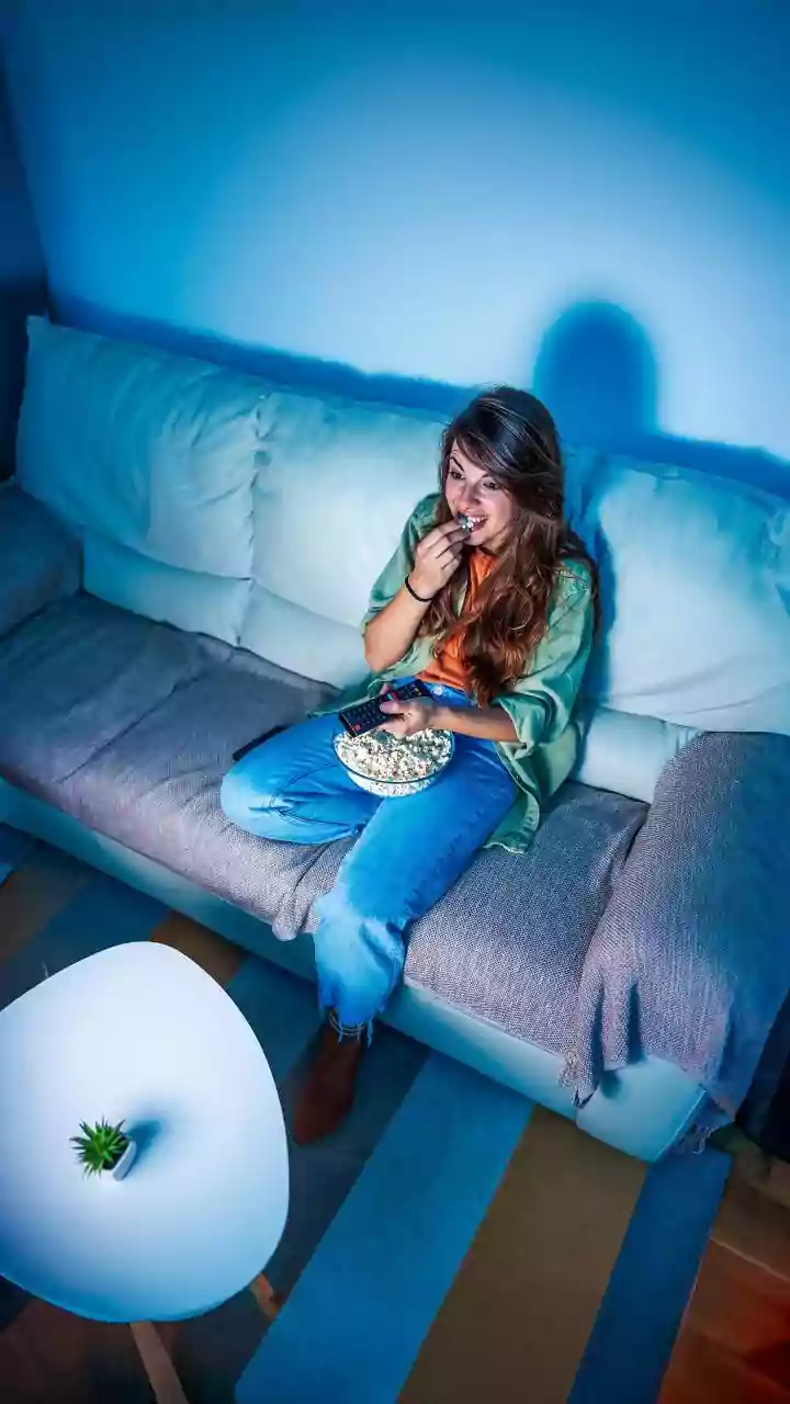Midnight Munchies: Unpacking How Late-Night Eating Impacts Your Brain and Sleep