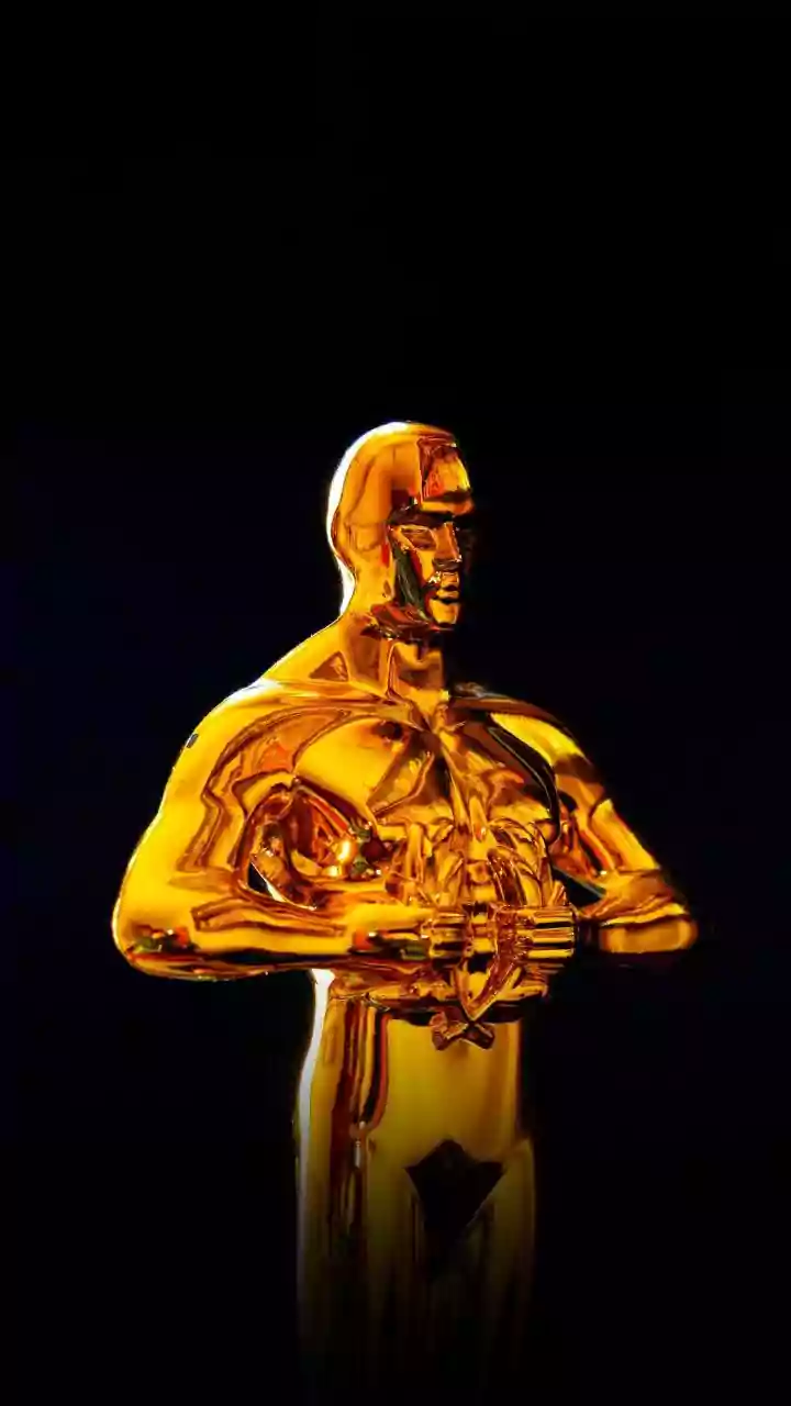 2026 Golden Globes: Winners & Buzz Explained