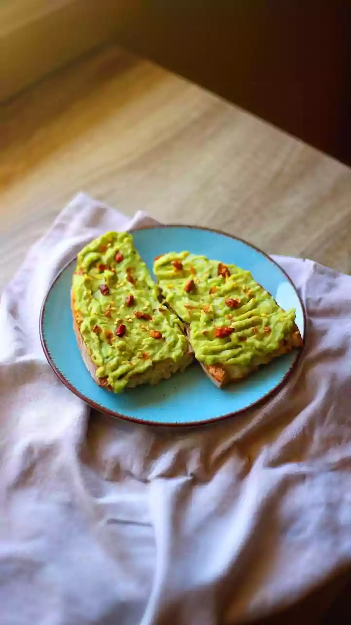 Why avocado toast is a heart-healthy breakfast