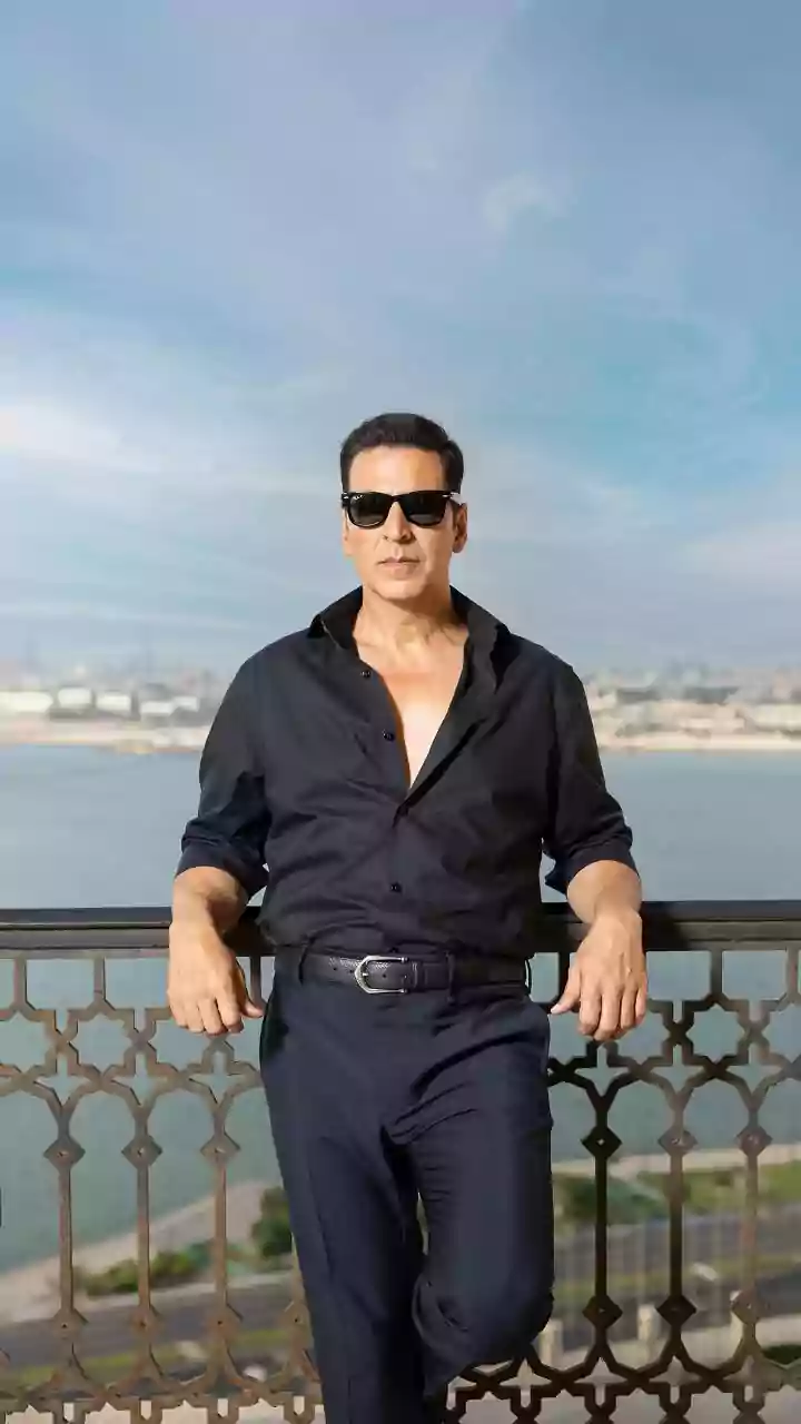 It's official: Akshay Kumar's 'Bhooth Bangla' postponed to May