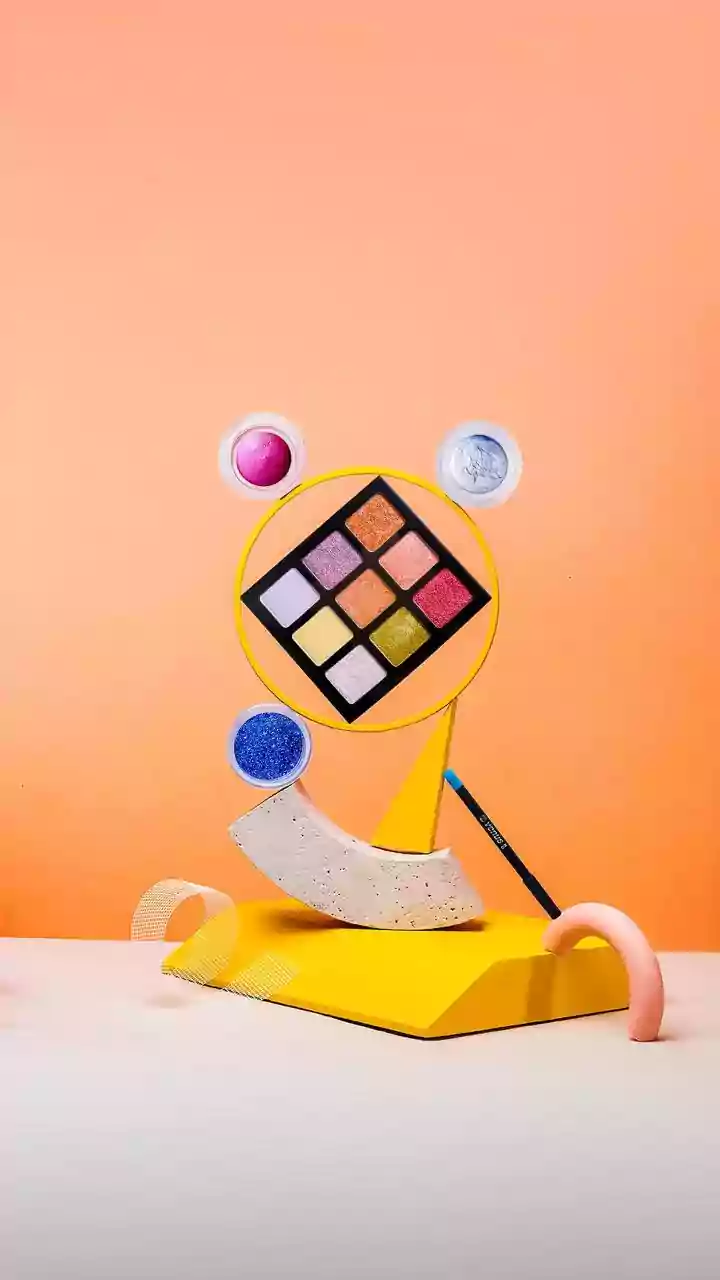 Why Bold Eye Looks Are Back