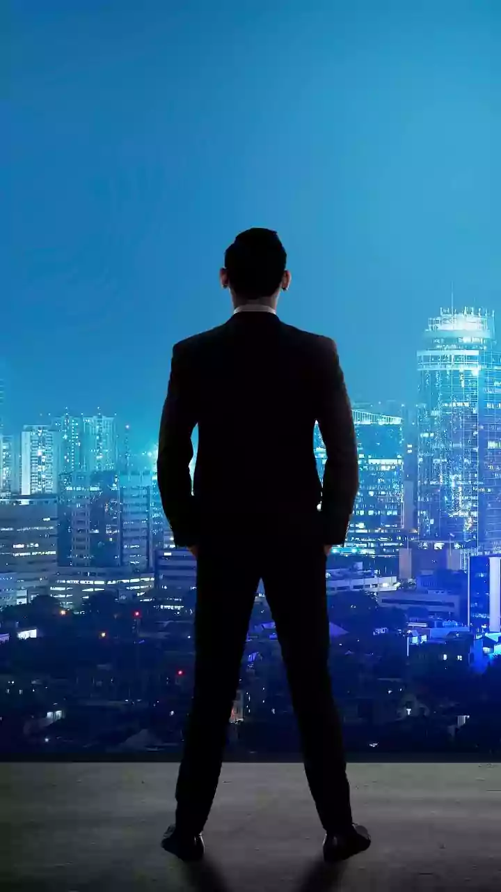 Unveiling the Billionaire Mindset: Wealth & Challenges