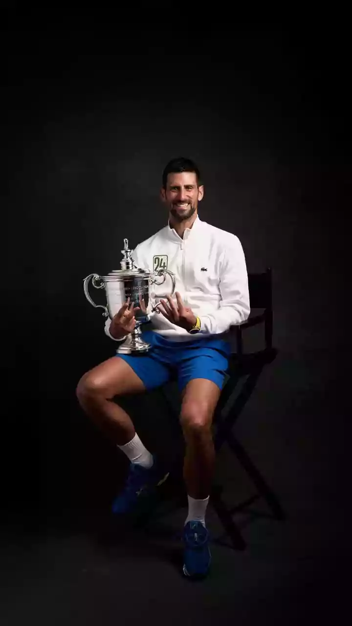 Novak Djokovic ajuda fãs com chá revelação durante o Torneio de Wimbledon; assista ao vídeo