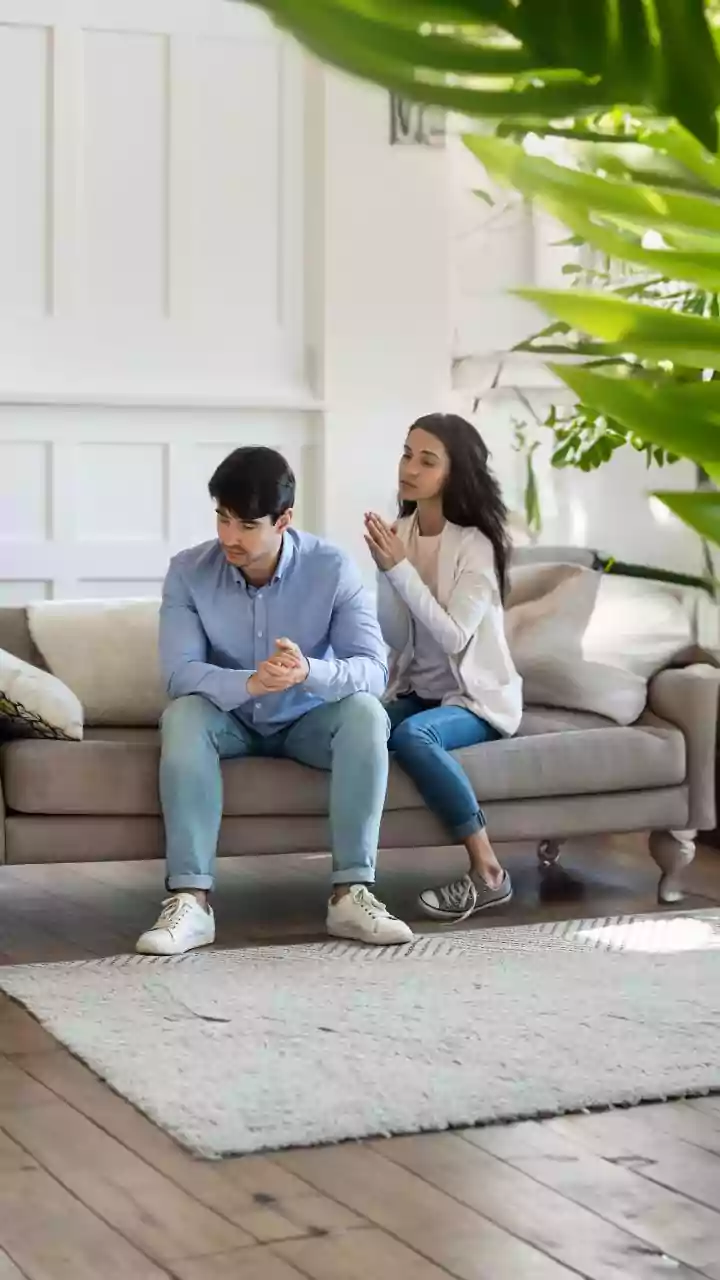 5 Subtle Signs Your Husband Might Be Cheating: A Therapist's Insights