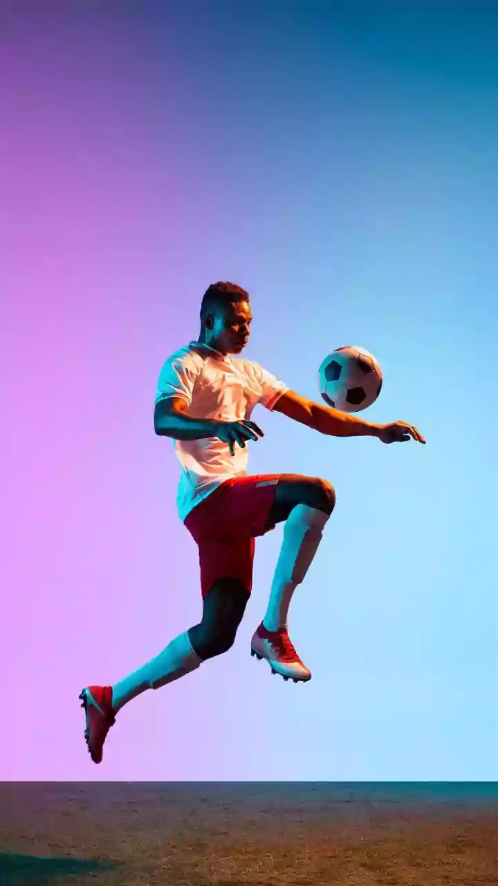 Jogador de futebol não pode andar de moto, bicicleta nem praticar várias outras atividades. E tem motivo!