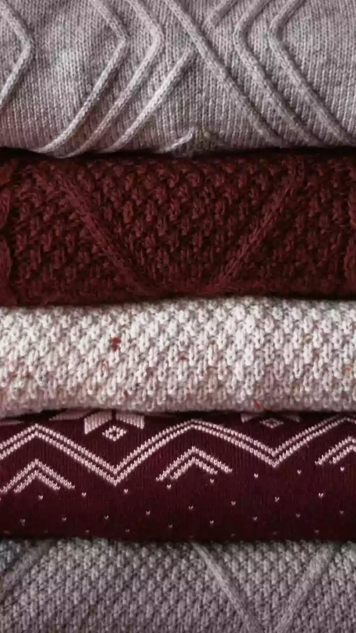 5 Winter Layering Hacks: Stay Warm & Stylish!