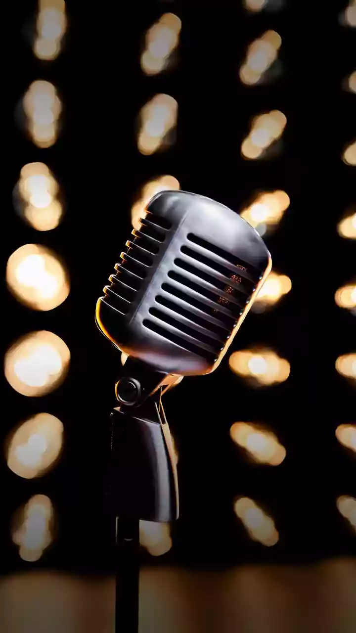 Aos 24 anos, cantor famoso anuncia fim de carreira no funk após conversão religiosa