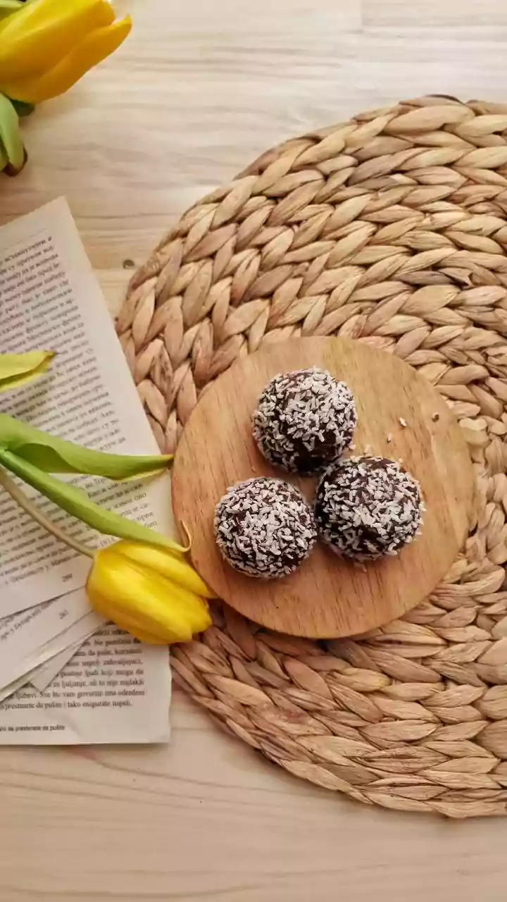 Easy Chocolate Date Balls: A Toddler-Approved Treat