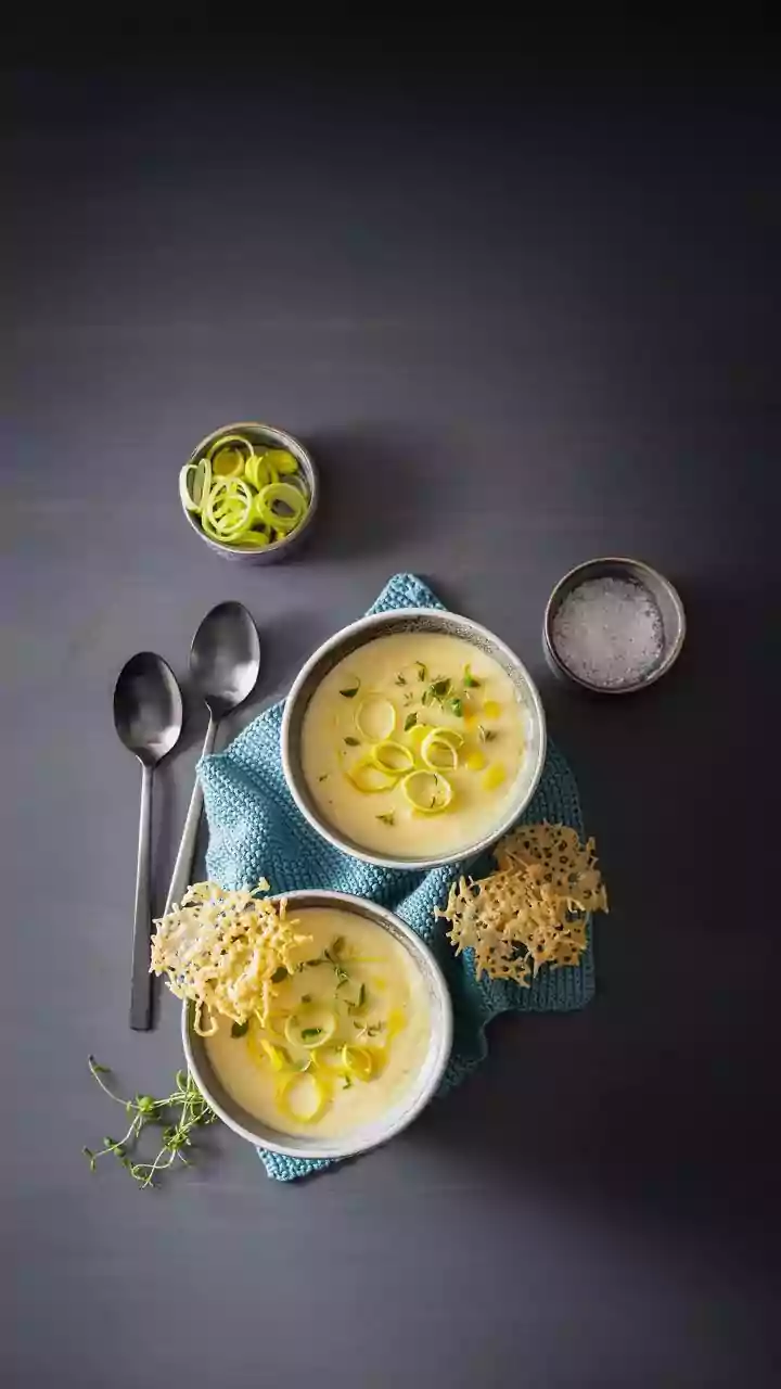 8 Delicious & Protein-Packed Soups for Cozy Winter Evenings!