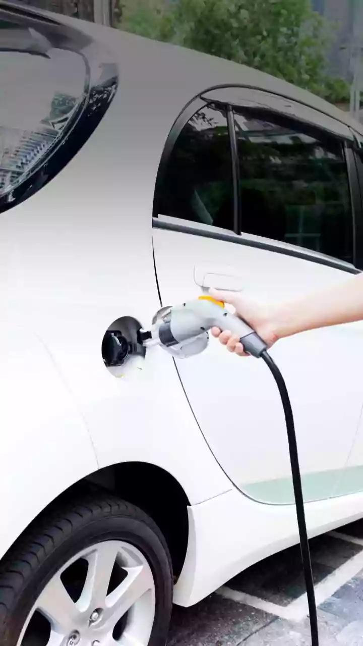 Why Researchers Believe Solid State Batteries Will Solve Charging Delay Issues In EVs
