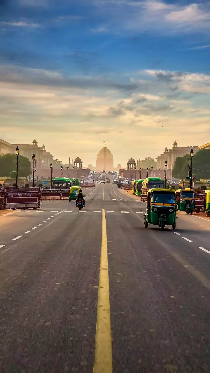 Two held for killing cab driver in Delhi park