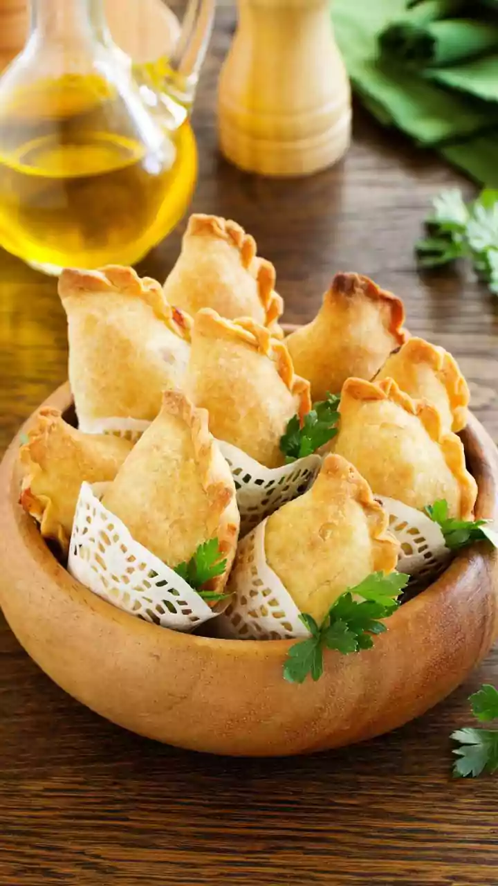 Organise Plans For Roadside Stop Checks Around Fresh Food Turnover And Safe Route Rejoining