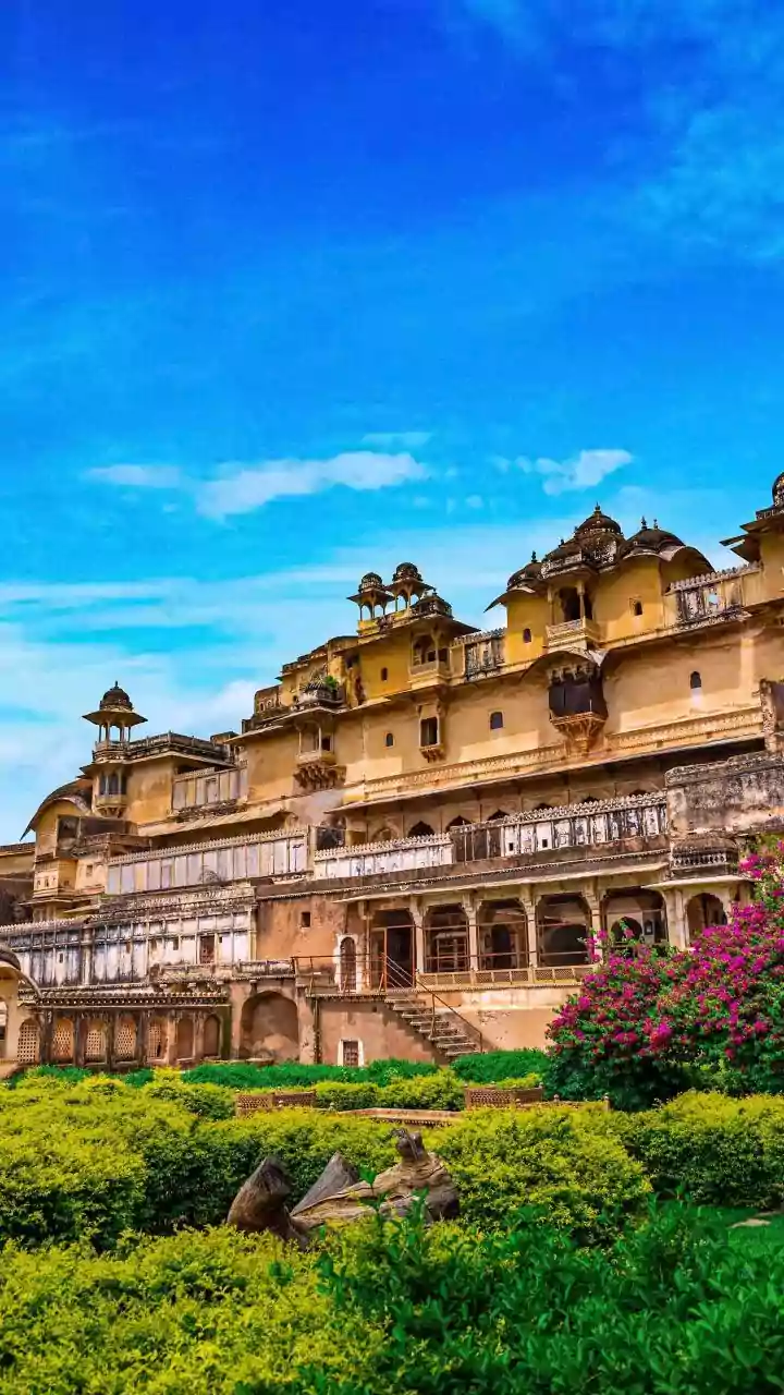The Historical Trail: Must-See Forts and Palaces in West India