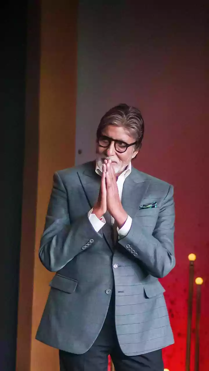Amitabh Bachchan Sends Love To His 'Adorable' Alia Bhatt, Ahaan Panday Calls Alpha Teaser 'Unreal'