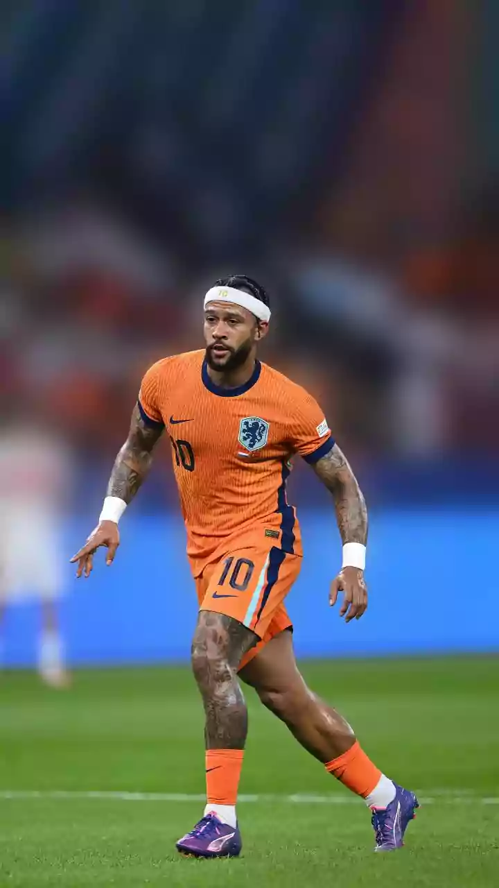 Técnico da Holanda admite que pode levar Memphis à Copa mesmo sem estar 100%