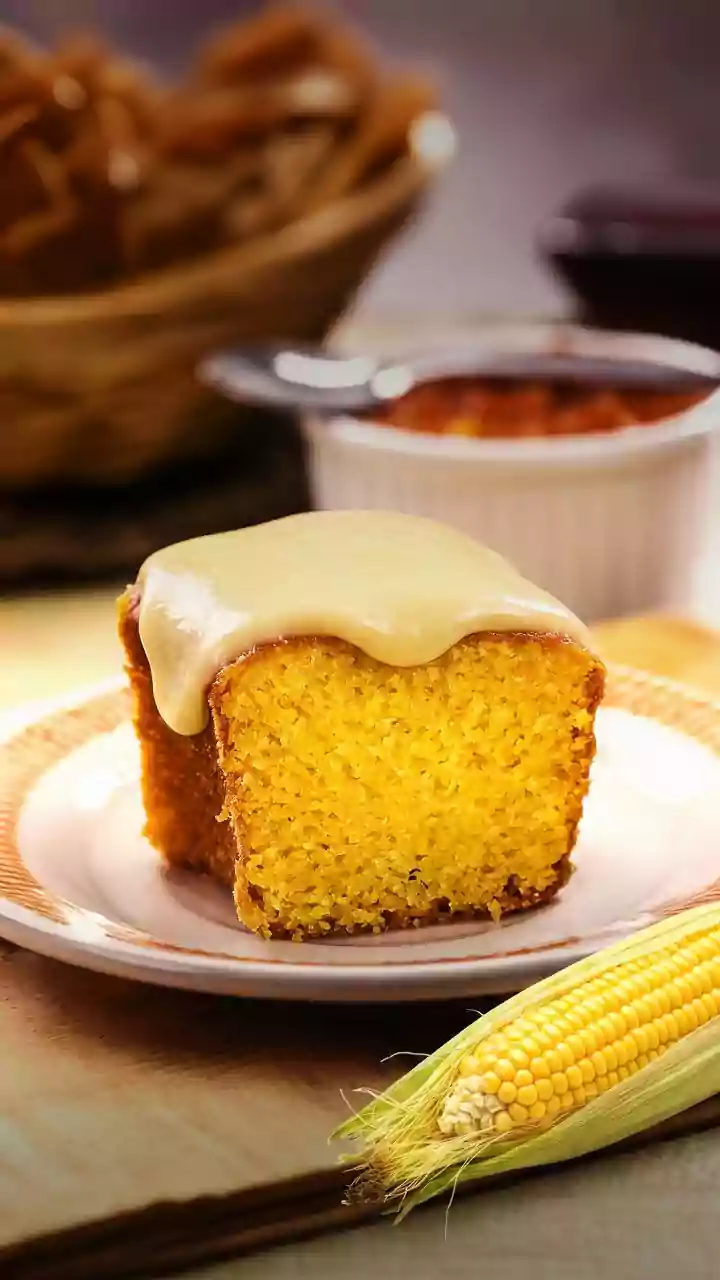 Bolo de milho com brigadeiro de milho