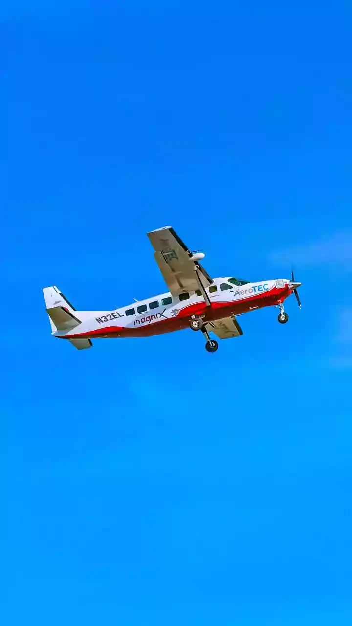 Father's First Flight: A Suit, Tears, and Life's True Meaning