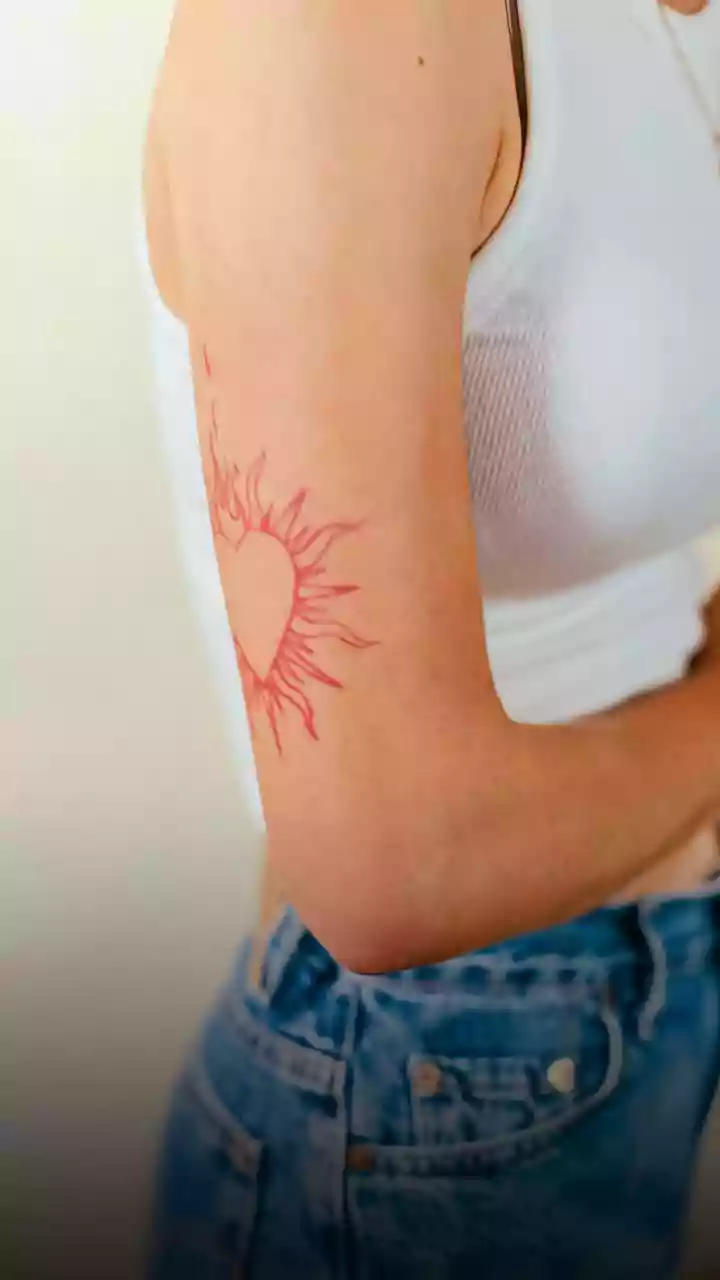 9 ideias de tatuagens femininas elegantes para se inspirar em 2026 (com significados)