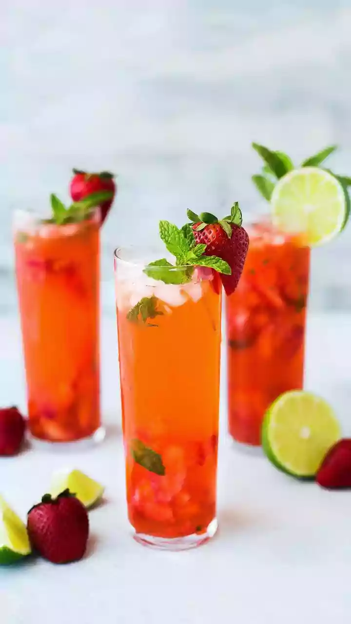 Festive & Healthy: Delightful Mocktail Recipes for the Holidays