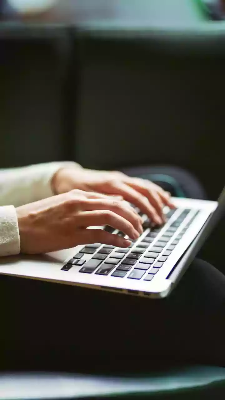 Why AI Prompts Help Young Jobseekers Translate Basic Experience Into Strong Bullet Points