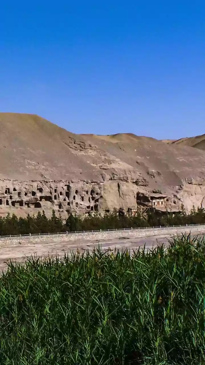 Gen Z travellers explore Samarkand's silk road heritage through cheap Uzbekistan itineraries