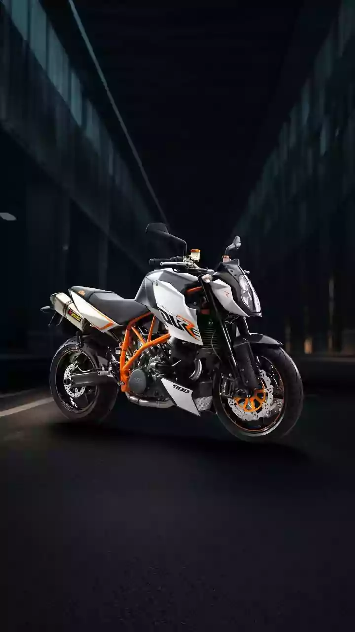 KTM 1390 Super Duke RR revealed, Lighter than standard model