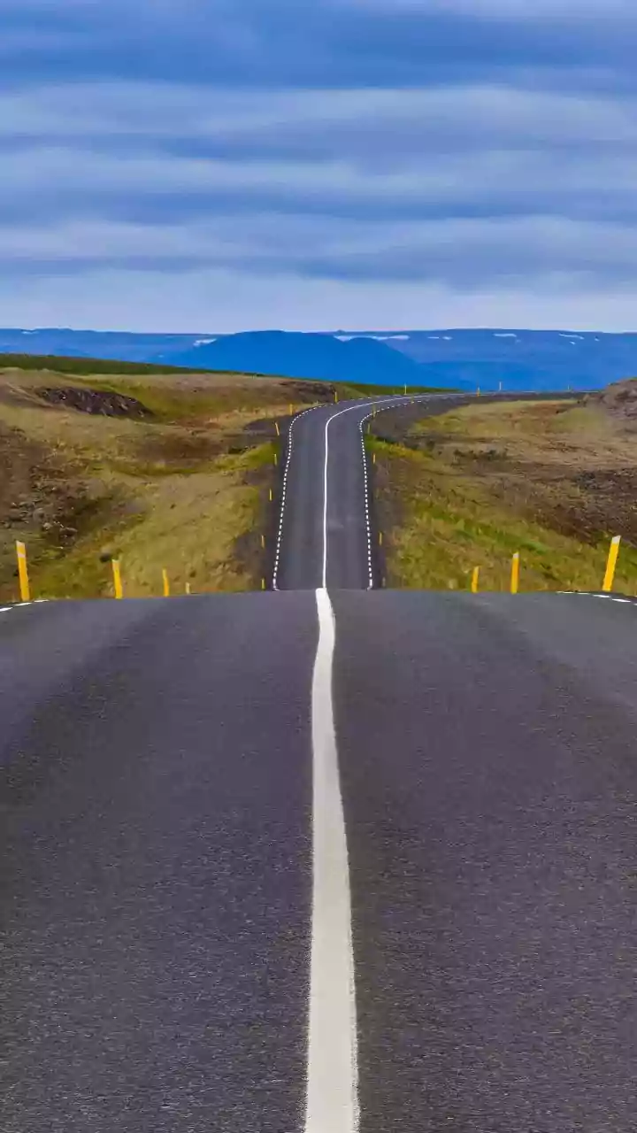 Iceland's Epic Road Trips: Unveiling Dramatic Landscapes and Unforgettable Adventures