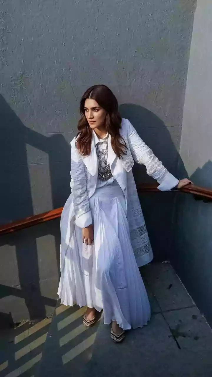 Kriti Sanon Believes In 'Love': Not Just Romantically But... - EXCLUSIVE