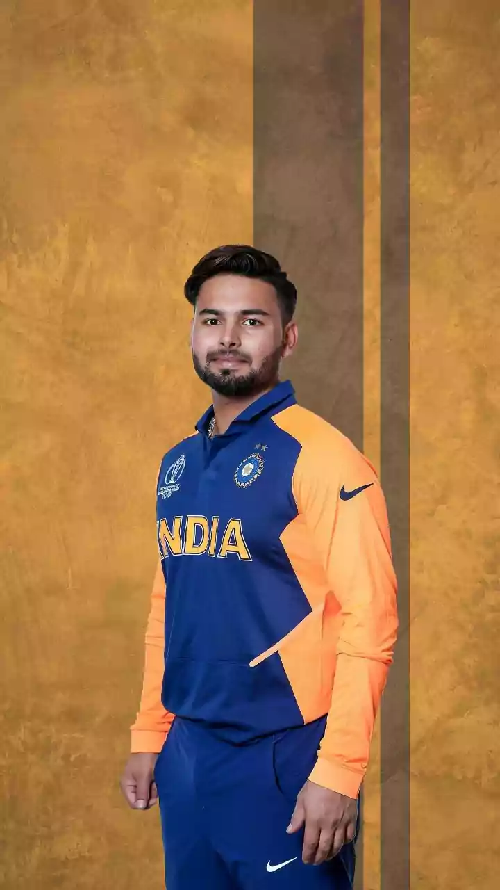 Inside Rishabh Pant's Lavish Abodes: A Peek into Roorkee Simplicity & Delhi Luxury