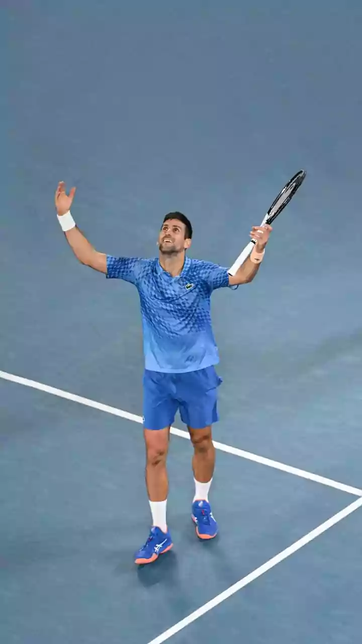 Australian Open: Djokovic storms into quarterfinals after Mensik pulls out