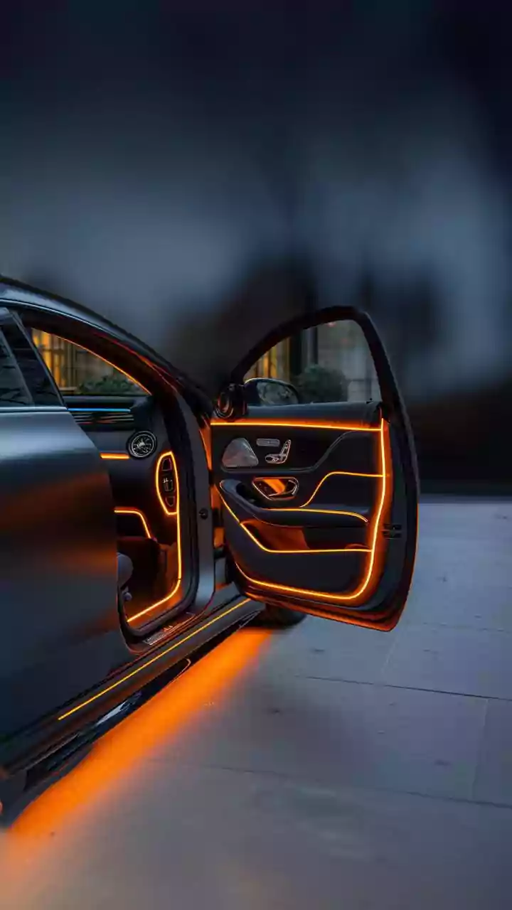 Mercedes give first glimpse of electric C-Class cabin