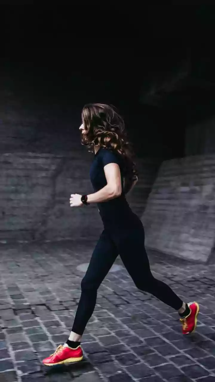 Why City Runners Are Turning To Contrast Showers For Daily Post-Workout Relief