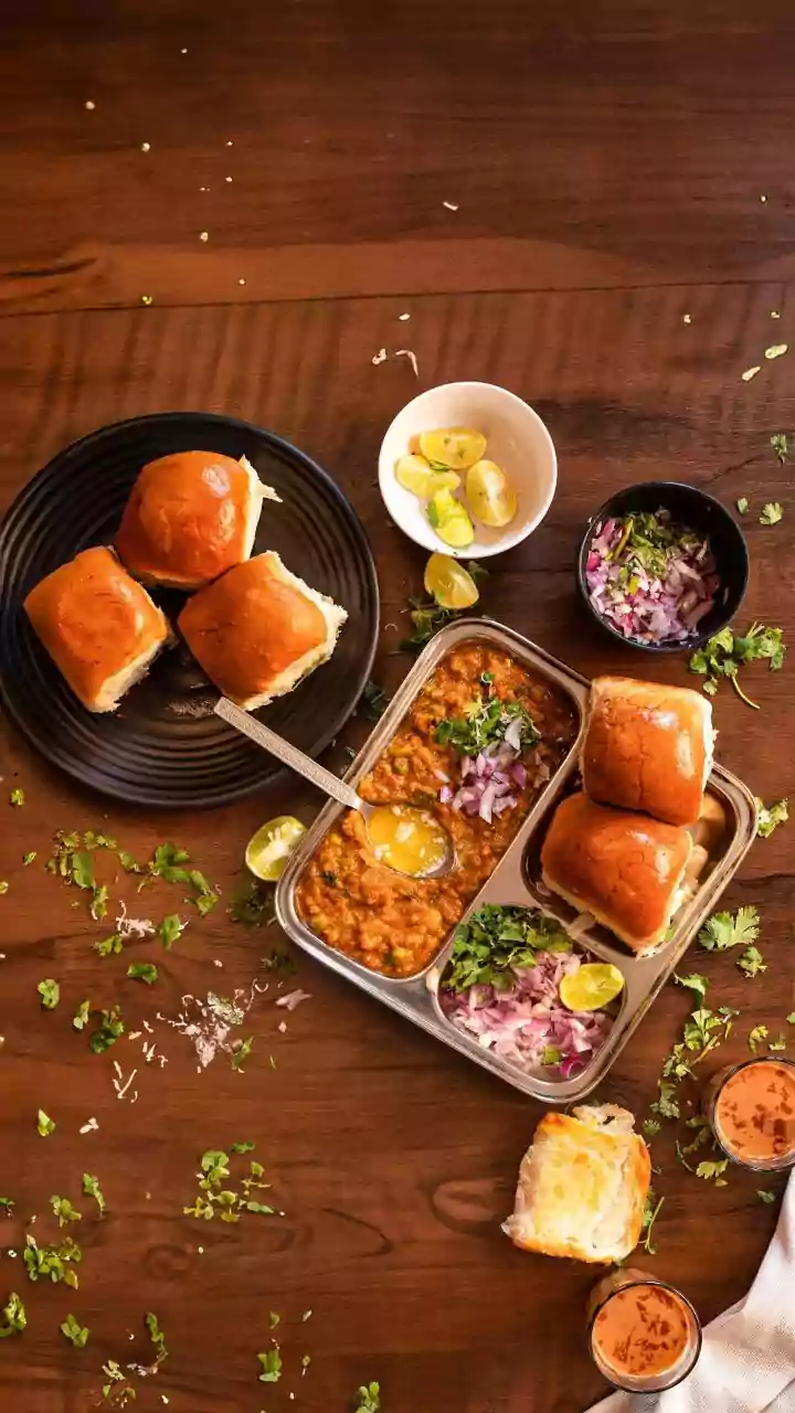 Restaurants in Chhatrapati Sambhajinagar curtail menu citing cooking gas issues; some shut