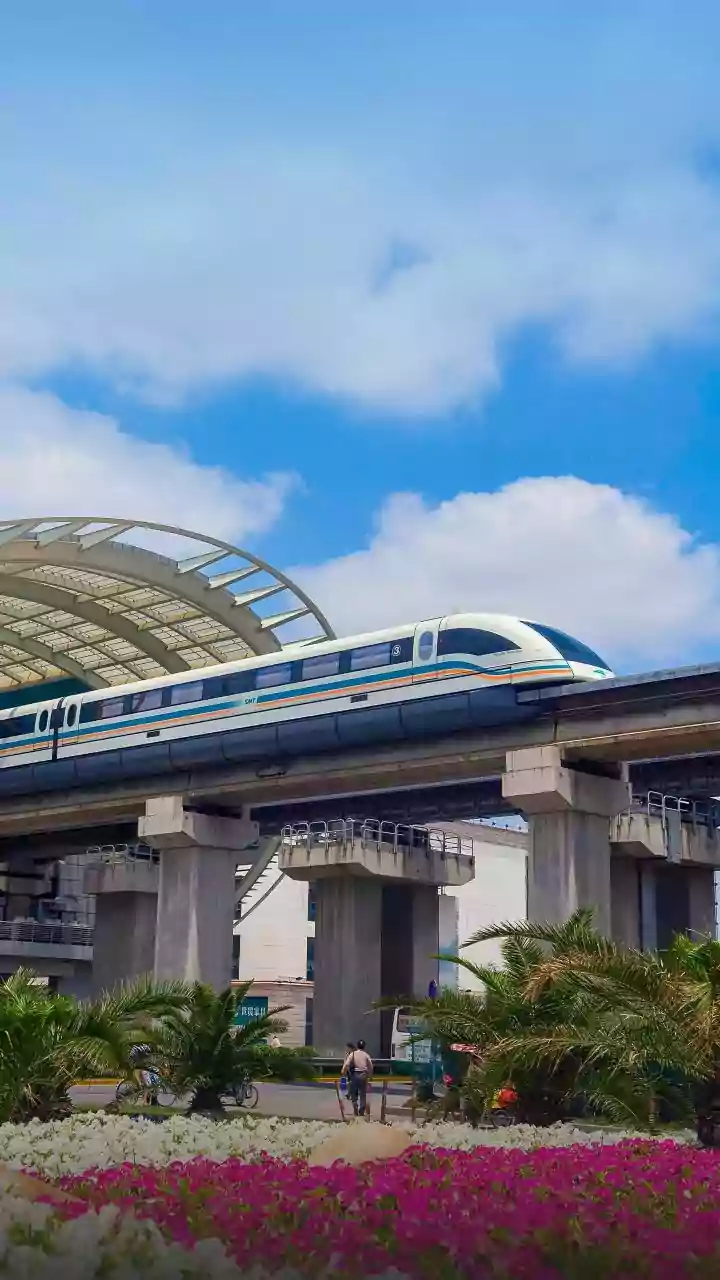 Vande Bharat's Fastest Day Routes Cover Both Short and Long Corridors