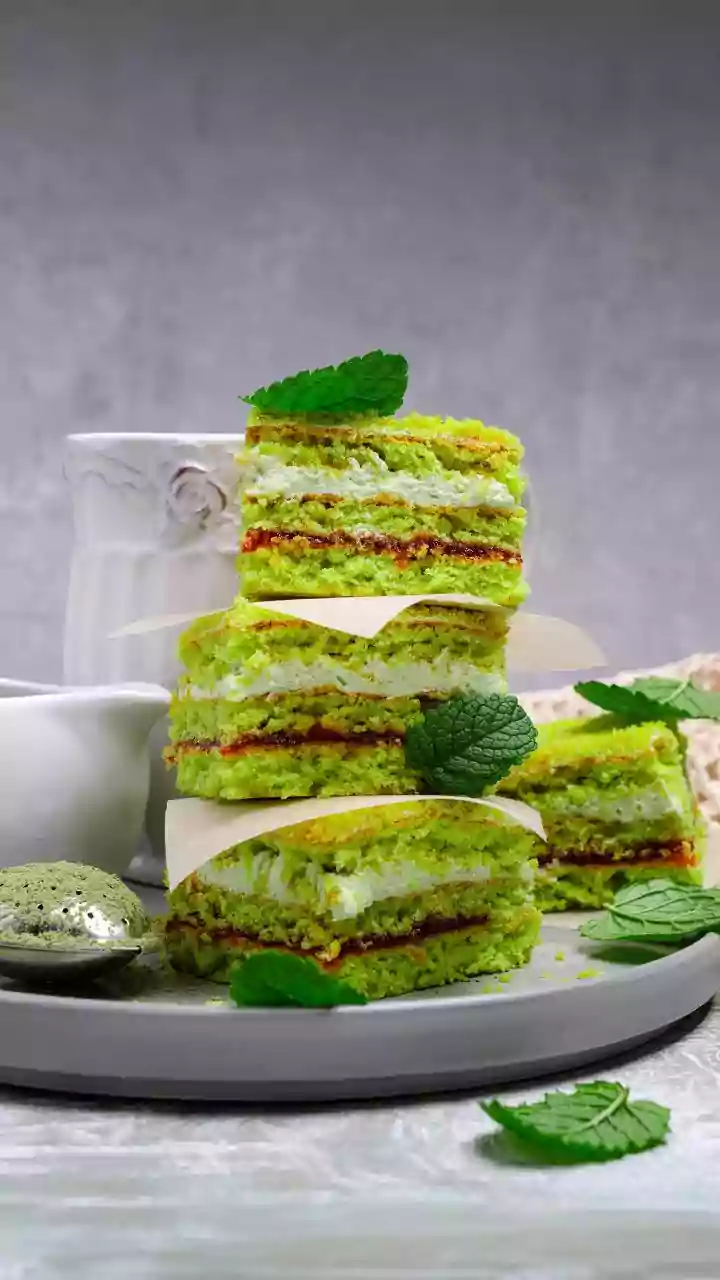 Dirty matcha combines matcha with an espresso shot Gives Readers A Reason To Revisit The drink layers tea bitterness coffee intensity and milk