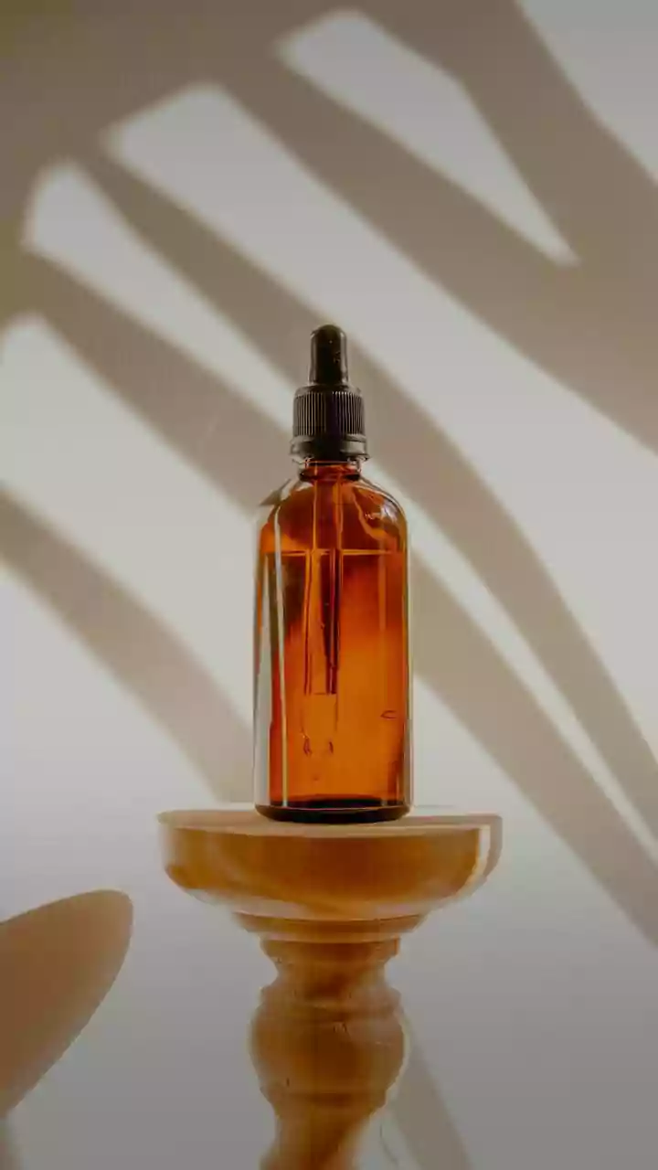 Why Everyone Is Oiling Hair Again