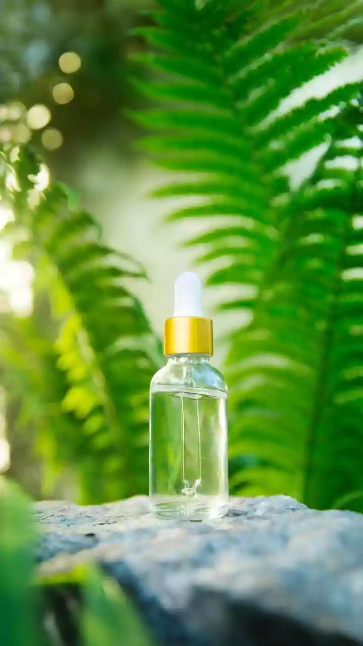 Decoding Niacinamide: The Multi-Tasking Active Your Skincare Routine Needs