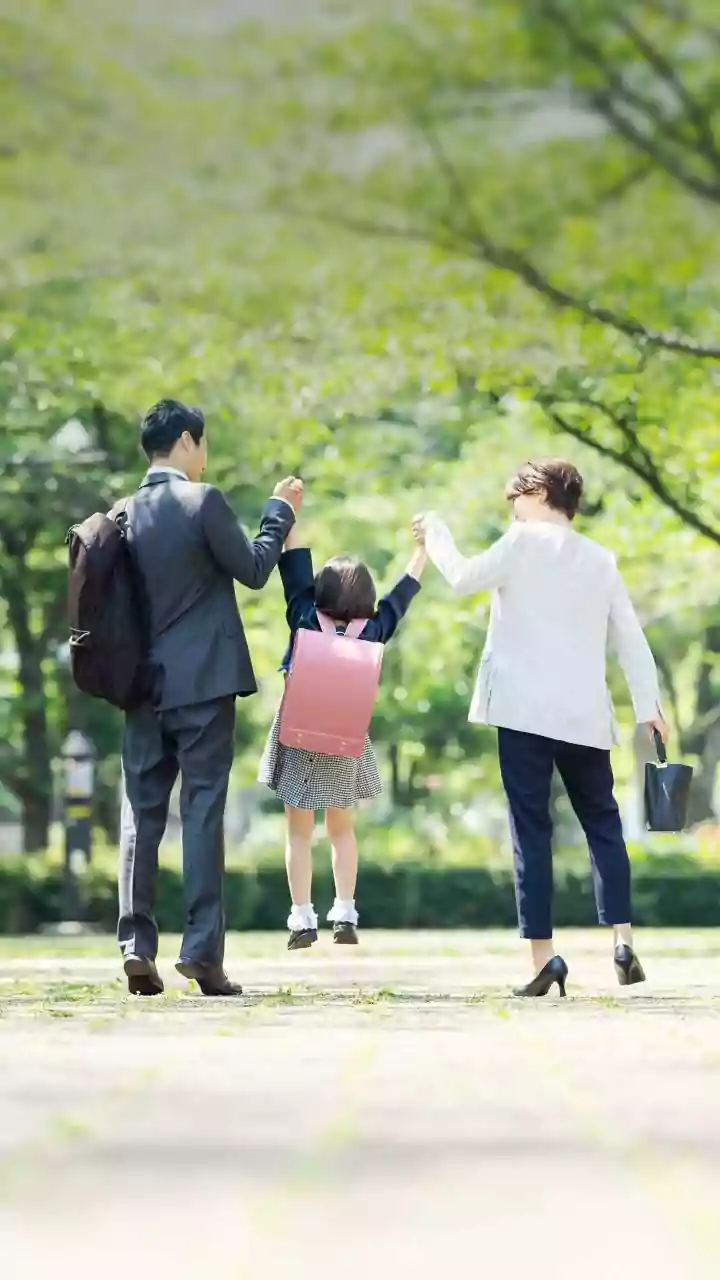 Summer's End Blues: Why Kids Resist Returning to School & How Parents Can Help