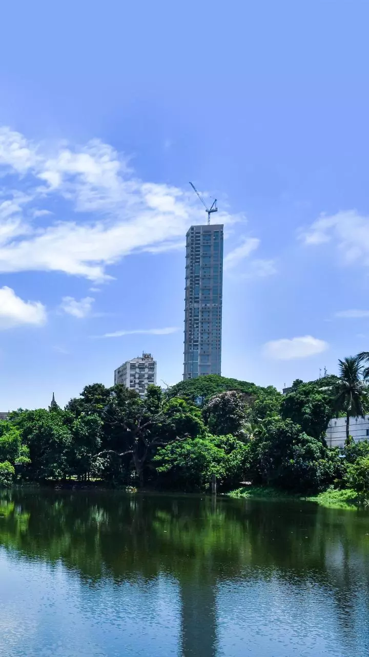 Crane topples during Metro construction work in Mumbai; traffic hit