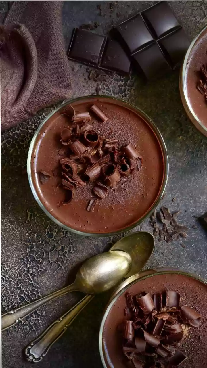 Decadent Delights: 6 Simple Chocolate Dessert Recipes