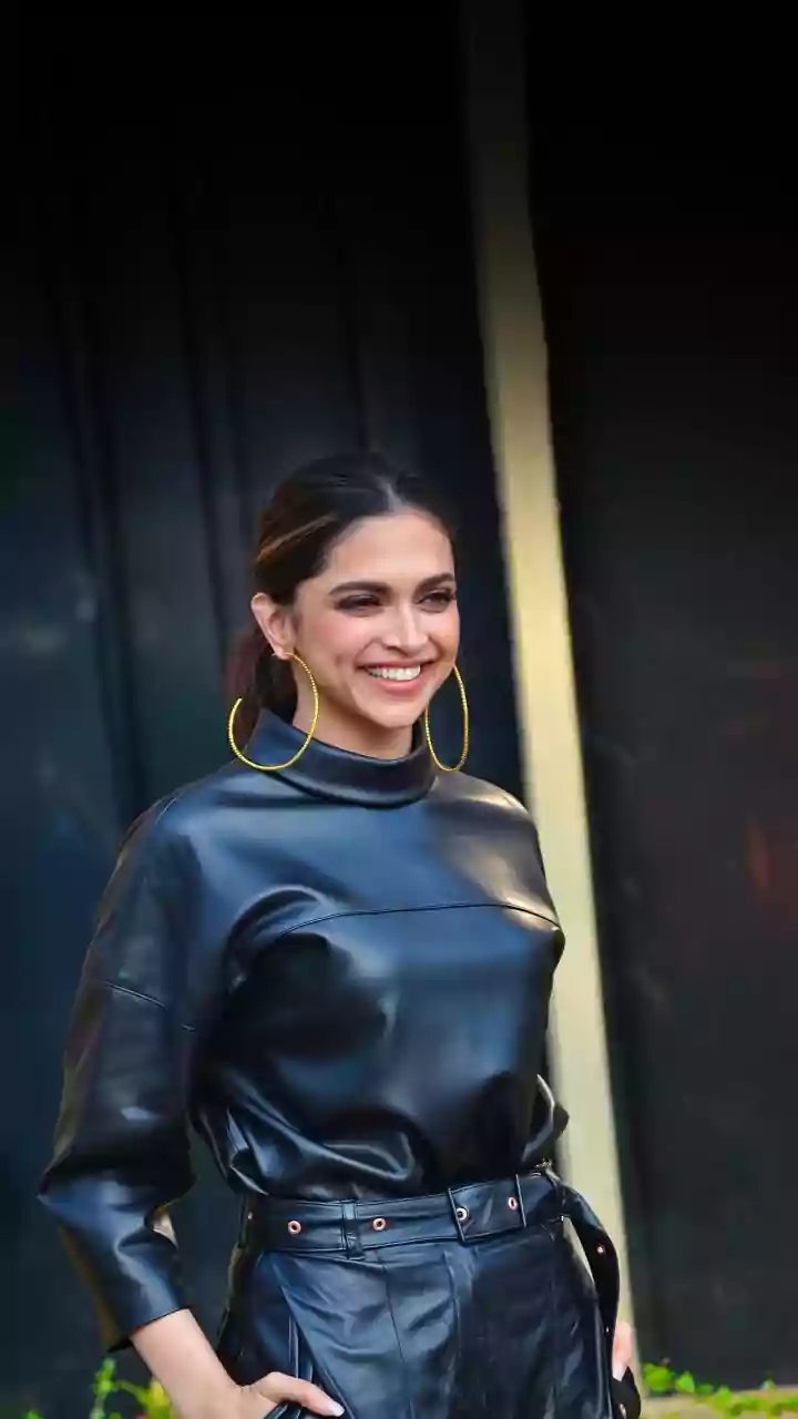 Bollywood Stars Ranveer Singh & Deepika Padukone Heighten Home Security Amidst Extortion Threat