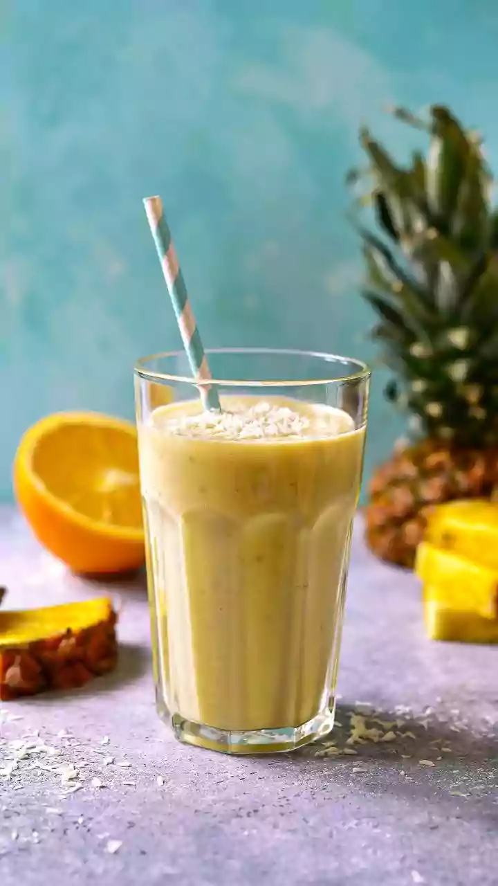 5-minute recipe: Oat and pineapple smoothies