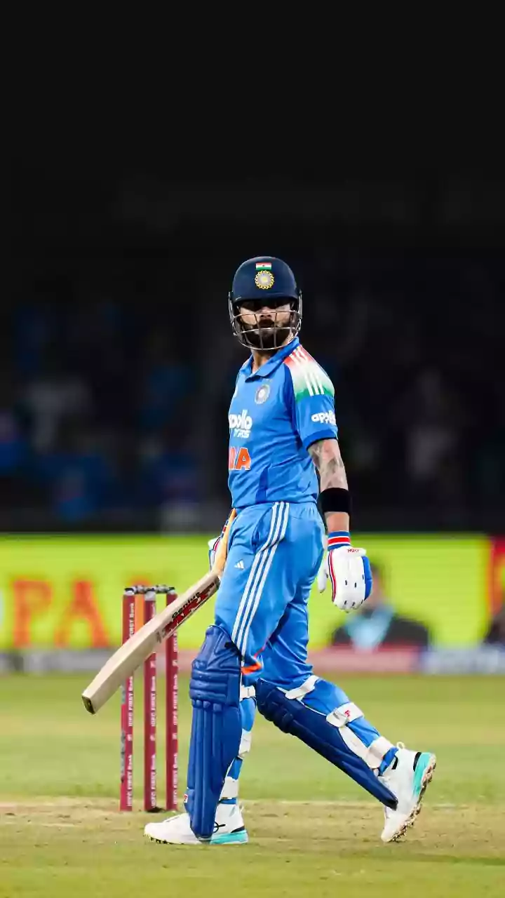 Virat Kohli’s Heartwarming Gesture For Daryl Mitchell Wins Hearts, Video Goes Viral