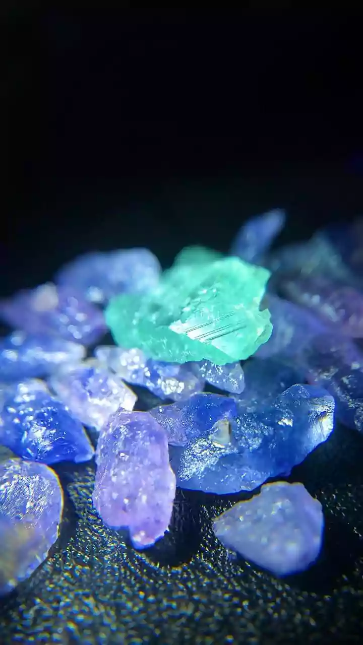 5 Coastal Charms: Effortless Sea Glass Decor Ideas for Your Home